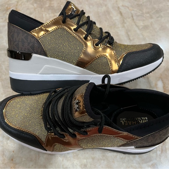 MICHAEL Michael Kors Georgie Metallic Logo Trainer Sneakers. GOLD/BLACK. NEW - Picture 3 of 8